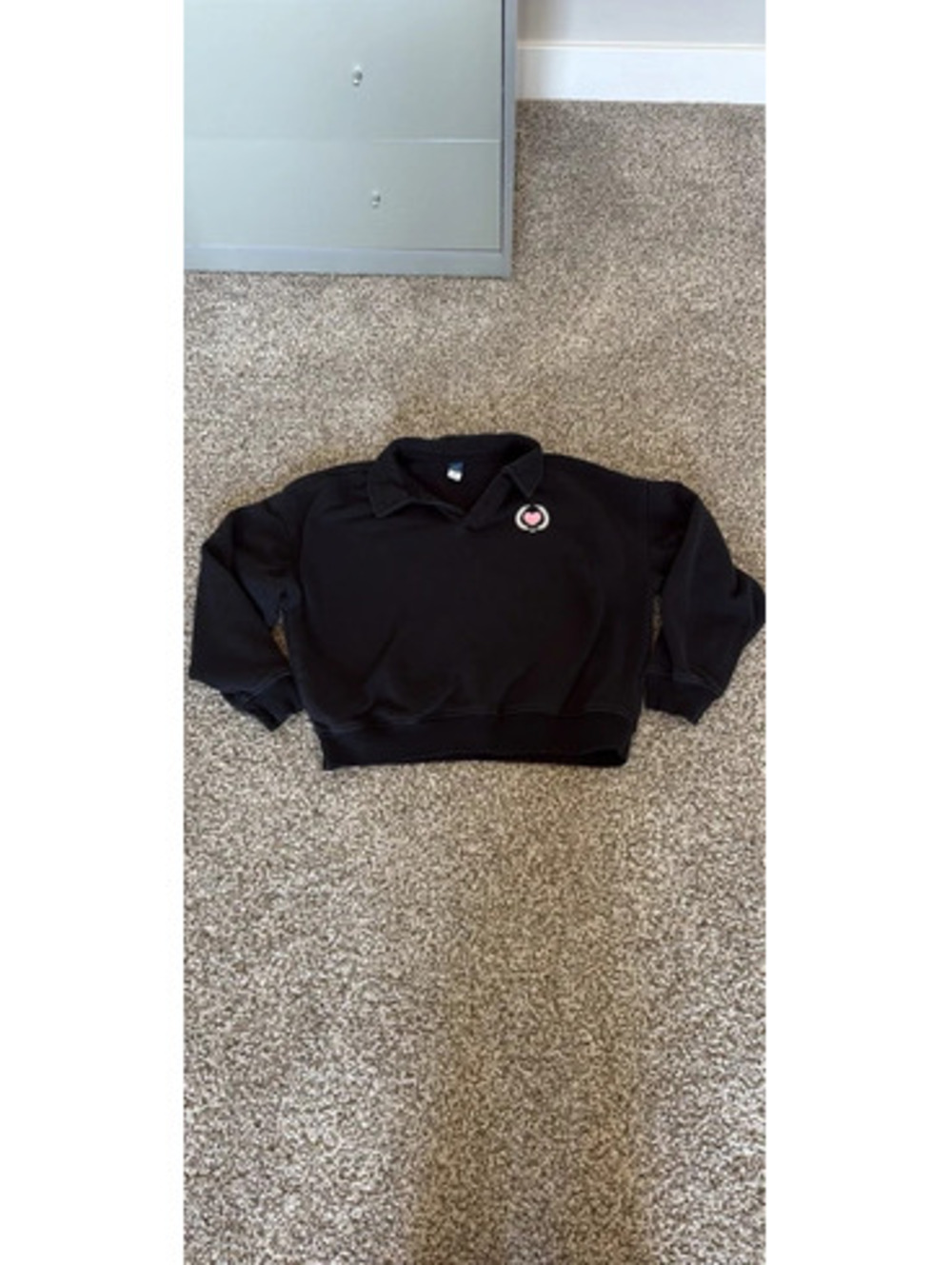 Girls Black pullover sweatshirt